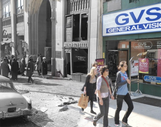 Illustration for article titled 9 Photos of Grisly Vintage Crime Scenes on Today's NYC Streets